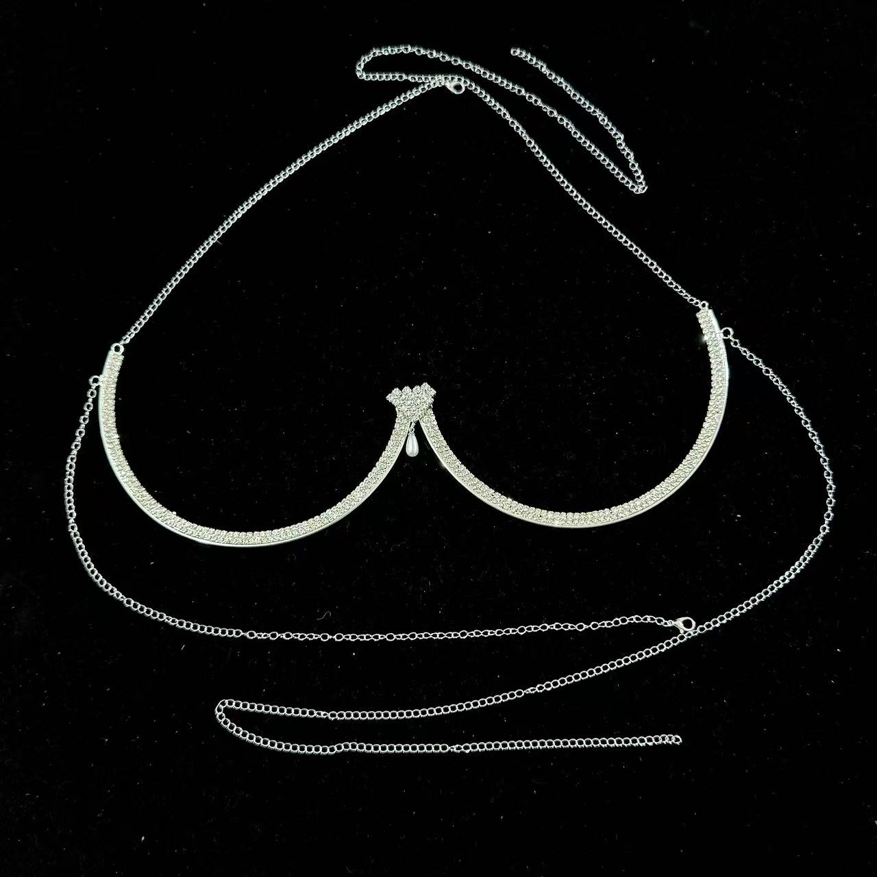 女性用、胸元をサポートするパールペンダント、ハート型のブラネ - Body Jewelry Necklace のレビューと価格