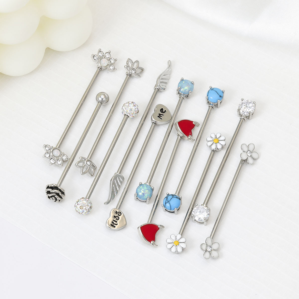 矢印ハート工業用バーベル、外科用鋼、短いなだめるようなイヤリ - Body Jewelry Surgical Steel のレビューと価格